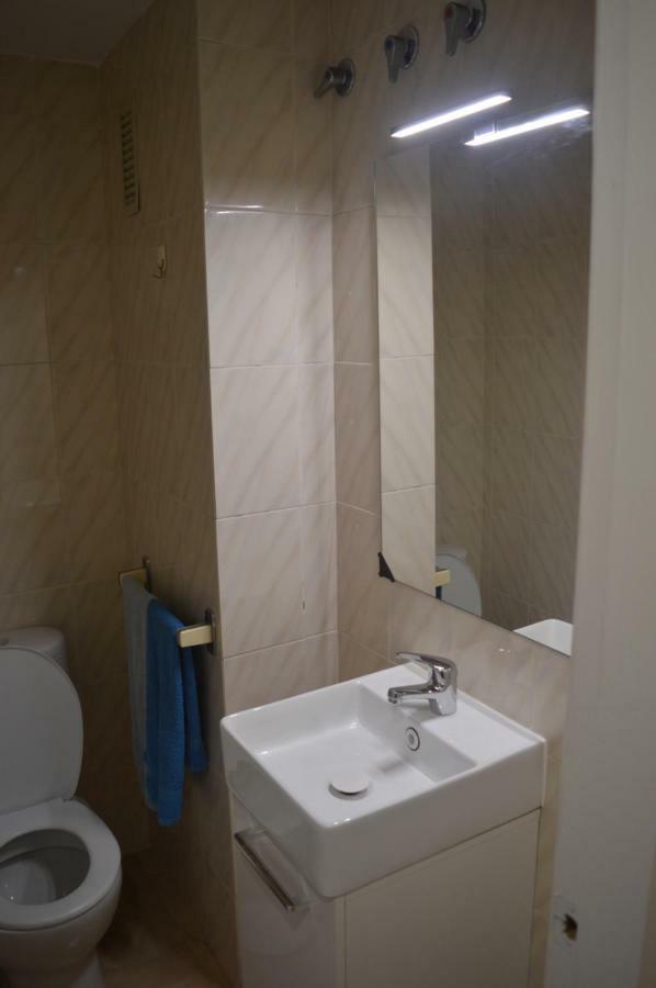 Apartamento Completo 200M Playa Apartment Roses Exterior photo